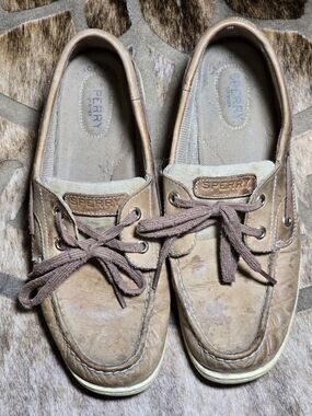 Used Sperry's Women Size 8 Tan Leather Boat Shoes